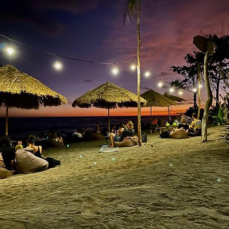 Uma Pantai Seseh Hotel Canggu Exterior foto