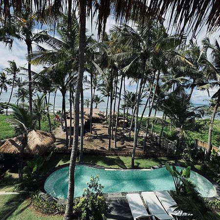 Uma Pantai Seseh Hotel Canggu Exterior foto