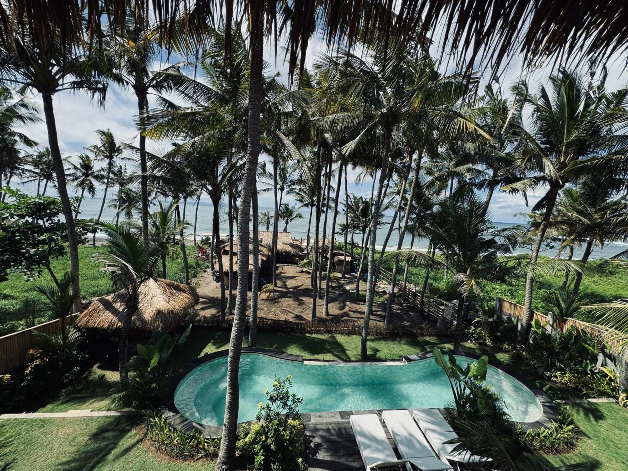 Uma Pantai Seseh Hotel Canggu Exterior foto